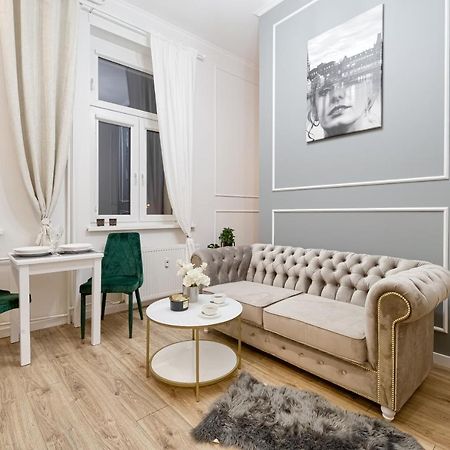 Niron Apartament Dom z Papieru Sztokholm Piła Kültér fotó